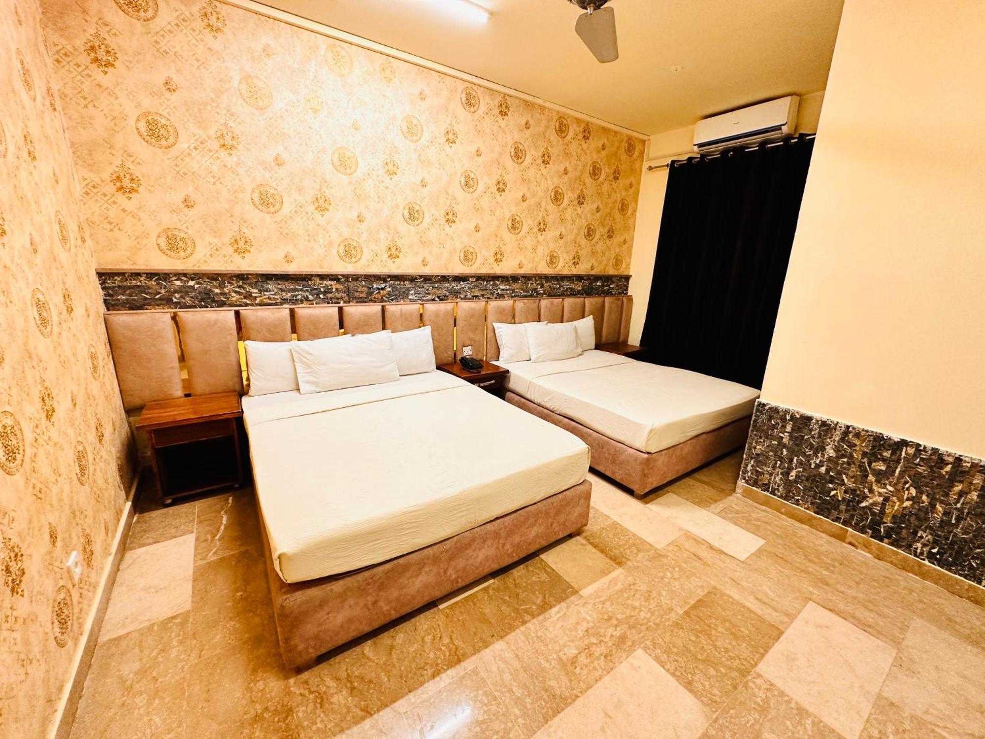 Blue Moon Residency Jinnah Super Islamabad Exterior foto